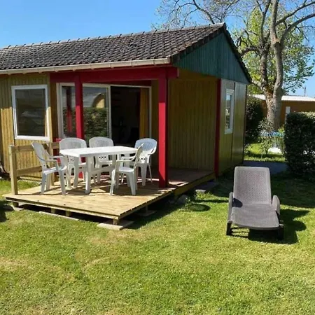 مكان تخييم Confortable Pour 2 Avec Terrasse A - Api-1-52-336 Gurmençon