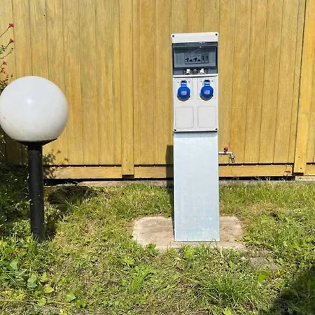 Confortable Pour 2 Avec Terrasse A - Api-1-52-336 مكان تخييم Gurmençon