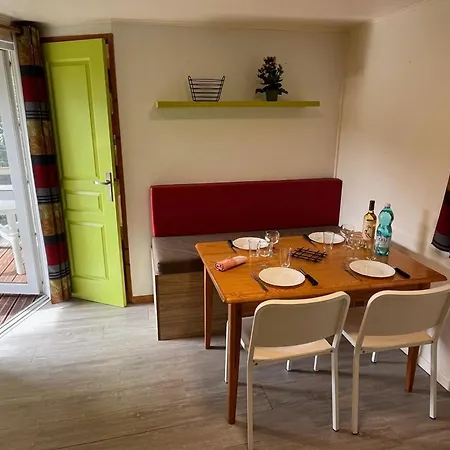 Confortable Pour 2 Avec Terrasse A - Api-1-52-336 Campingplads *